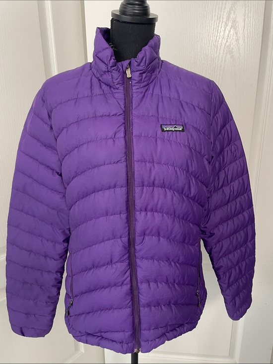 Patagonia Jackets & Blazers - Patagonia jacket L goose down lightly fitted lightweight
Purple